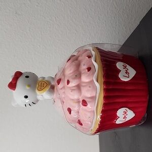✨️🩷❤️NWT HELLO KITTY VALENTINES DAY / CUPCAKE TOPPER/ 2PC SET/ BLUE SKY🩷